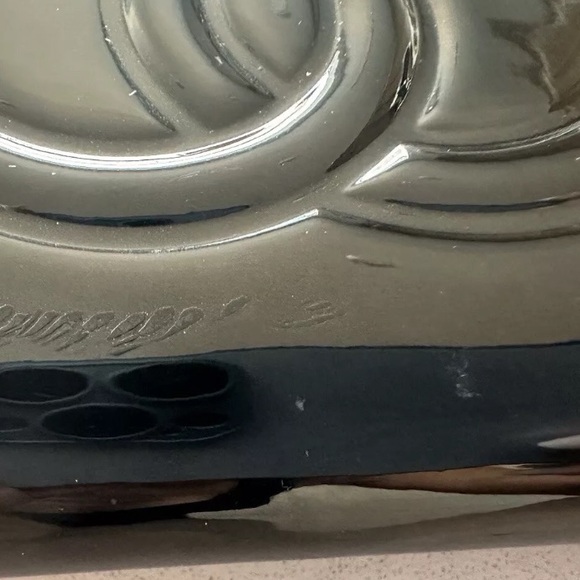 Chanel Camellia Makeup Palette Patent Leather Long Wallet - Picture 4 of 12